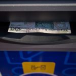 Penarikan tunai kartu kredit di ATM