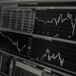 Apa Itu Saham? Panduan Dasar untuk Pemula: Cara Kerja, Keuntungan, dan Risiko